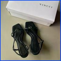 ราคา VNC รองเท้าผู้หญิง รองเท้าส้นสูง รัดส้น สีดำ ของแท้ [ เบอร์ 5 ความยาว 23.5-34cm ] มือสอง ยังไม่ผ่านการใช้งาน คําแนะนําการขายที่ร้อนแรงในเดือนนี้ (1735488919556097234)