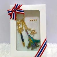 ราคา ทหารอากาศ กล่องพวงกุญแจเหล่าทัพ️ พวงกุญแจกระบี่ ทหาร ตำรวจ ของขวัญ ของที่ระลึก ของขวัญประดับยศ ทหารไทย นักเรียนเตรียม เครื่องบิน (1734415762650924750)