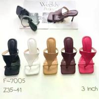 ราคา NIWA SHOES รองเท้าแฟชั่น รองเท้าส้นสูง maxi F-7005 ว้าวซ่า คอส ผ้าใบ นักศึกษา ส้น เตี้ย รัดส้น รองเท้าผ้าใบ corolla แบบ สวม (1734431994675037488)