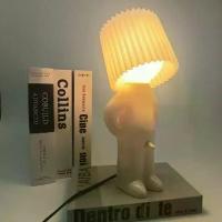 ราคา ส่งฟรี LED โคมไฟตั้งโต๊ะ Shy Boy โคมไฟอ่านหนังสือห้องนอนน่ารัก ไฟกลางคืน สำหรับของขวัญ ไฟตกแต่งบ้าน (1735008917973600083)