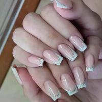 ราคา ซื้อสินค้าสองชิ้นรับส่วนลด 10% ทำเล็บ ติดเล็บ เล็บปลอม เล็บปลอมลายเส้นกลิตเตอร์เรียบง่าย สไตล์ฝรั่งเศสสีขาวอ่อนโยน สไตล์ยุโรปและอเมริกา เล็บปลอมแบบกดติด 24 ชิ้น (1735071339020584003)
