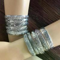 ราคา กำไลข้อมือสไตล์เรโทร แกะสลักโลหะเงินทิเบต ลายปลา ช้าง ดอกไม้ กำไลวินเทจสไตล์ยิปซี เครื่องประดับสำหรับผู้หญิง ของขวัญ (1735356217454724435)