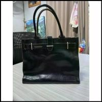 ราคา กระเป๋าถือหนังแท้ FURLA อิตาลี -1927 มือสองสภาพดี พร้อมส่ง คําแนะนําผลิตภัณฑ์ใหม่ของเดือนนี้ (1735266989102236719)