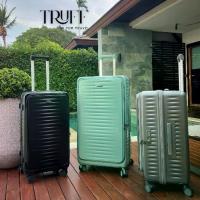 ราคา ไทย กระเป๋าเดินทาง รุ่น TRUFF ทรง TRUNK เนื้อ PC 4 ล้อลากง่าย เปิดหน้าใช้งานสะดวก ทรงรถตู้ ทรงรถถัง ทรงตู้เย็น (1734244810118300783)