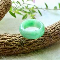 ราคา แหวนหยกกรันแอปเปิ้ลทรงปลอกมีดSize :66mm.Natural jadeite Type A (1733448842807444615)