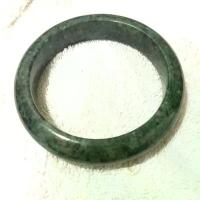 ราคา กำไลหยก หยกพม่าม่วงเขียว สีธรรมชาติ ลายสวยหายาก ทรงท้องปลิงหน้ากว้าง jadeite A (1734246952665121870)