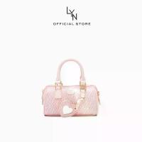 ราคา LYN - Plastic Love Inf Paris Crossbody Bag กระเป๋าสะพายข้าง Plastic Love Inf Paris (LL24CBF143) (1729941841386834171)