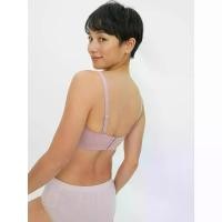 ราคา [Pomelo] บราครึ่งทรง คอเว้า ไร้โครง รุ่น Roxette / Roxette Wireless Demi Plunge Bra (1730585824617138267)