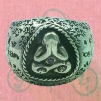 ราคา แหวนพระปิดตา หลวงปู่ทิม เนื้อ เงิน 98% รุ่น เลื่อนสมณศักดิ์ วัดละหารไร่ จ.ระยอง ทิบทัม สีม่วง 5 ธันวาคม 2507 (1735434180391175198)