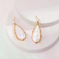 ราคา ต่างหูหยดน้ำตาจากเงิน S925 พร้อมเปลือกหอยและมุก, ต่างหูเปลือกหอยธรรมชาติและมุกเคลือบทอง 18 กะรัตสไตล์บาร็อก, เครื่องประดับทองวินเทจ ต่างหูมุกแม่ของน้ำที่สง่างาม, เงิน S925 ปลอดสารก่อภูมิแพ้ (173532614