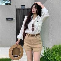 ราคา กางเกงยีนส์ขาสั้นเอวสูงสไตล์ Old Money สีกากีสำหรับผู้หญิง ทรงหลวมขากว้าง ช่วยให้ขาดูยาวขึ้น (1735073554875123401)