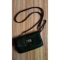 ราคา กระเป๋าหนังสะพายไหล่ Nine West แท้ สีดำ มือสอง สภาพสวย กระเป๋าใบเล็ก คําแนะนําการขายที่ร้อนแรงในเดือนนี้ (1734632435854378787)