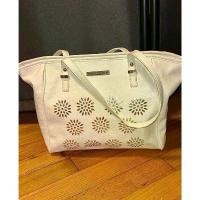 ราคา กระเป๋าหนังสีขาว NINE WEST ทรงโท้ท (1733095658694281089)