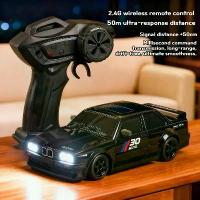 ราคา รถโมเดลสเกล 1:24 ระบบขับเคลื่อนสี่ล้อ รถ RC ความเร็วสูง รถแข่งควบคุมระยะไกล 2.4G รถโมเดลของเล่น BMW E30 สไตล์ย้อนยุค (1735539976829699700)