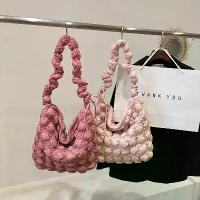 ราคา กระเป๋าเมฆจีบ มาใหม่ ความจุมาก ซอก สไตล์เกาหลี กระเป๋าสะพายไหล่ สำหรับผู้หญิง เสื้อผ้าบุนวมผ้าฝ้าย กระเป๋าเกี๊ยวฟองกระเป๋าสะพายข้าง，กระเป๋าสะพายผู้หญิง，กระเป๋า，กระเป๋าสะพายข้างผู (1730149631607736979)