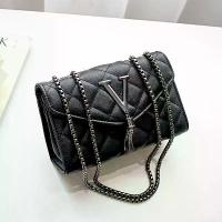 ราคา กระเป๋าถือและกระเป๋าเงินสุดหรูสำหรับผู้หญิง กระเป๋าสะพายหนัง PU ลายสก๊อต กระเป๋าสะพายข้างหญิง พู่ควิลท์ แบรนด์ สีดำกระเป๋าสะพายข้าง，กระเป๋าสะพายผู้หญิง，กระเป๋า，กระเป๋าสะพายข้างผู (1729705471607933587)