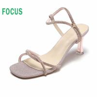 ราคา รองเท้าแตะผู้หญิง รองเท้าส้นสูง รุ่นสายแต่งเพชร สีชมพูแชมเปญ แบบเปิดเท้า สูง2-3นิ้ว size35-42 รองเท้าที่ทำให้คุณดูดี #A59 (1729906608537569282)