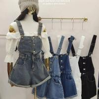 ราคา 5667# ชุดเอี้ยมยีนส์ขาสั้น แต่งกระเป๋าหน้า มีกระดุมหน้า ปลายขาพับ สไตล์เกาหลี (1730790468668328543)