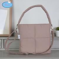 ราคา Nantita กระเป๋านุ่มนิ่มทรงสี่เหลี่ยมพร้อมสายสะพายคอสบอดี้ VA009 (1731877765255694542)