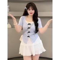 ราคา GBC ชุดเดรสน่ารักๆ ชุด2ชิ้น เสื้อ+กระโปรง พลางหุ่นเพรียวสำหรับสาวน้อย แขนสั้นผูกโบว์น่ารัก ชุดเดรสแฟชั่นผู้หญิง เดรสสาวสาวอวบ ชุดเดรสยาวสีขาว Lady Women (1730649210955991836)