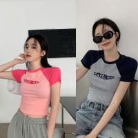 ราคา เสื้อครอปแฟชั่น เอวลอย แขนสั้น สีทูโทน สไตล์เกาหลี Clothing ผู้หญิง Tshirt Women Lady (1730029841751836849)
