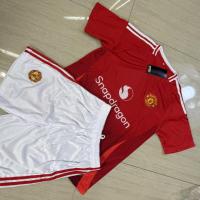 ราคา แมนยู ชุดกีฬาแมนยู เสื้อฟุตบอล+กางเกง ผ้าโพลีเอสเตอร์ นุ่มใส่สบายระบายอากาศดี เสื้อแข่งฟุตบอล ราคาถูก ลดราคาพิเศษ (1732035445461191535)