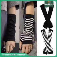 ราคา 1คู่ ปลอกแขนกันหนาว ถุงมือยาวสอดนิ้วได้ สีดํา ถุงมือยาวถึงศอก แฟชั่นผู้หญิง (1731579679446305075)