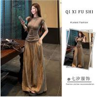 ราคา ชุดสูทสาวฮอต สไตล์น่ารักและเซ็กซี่ สำหรับผู้หญิง ฤดูร้อน 2025 มาใหม่ สไตล์เกาหลี ทรงสลิมฟิต สอพลอ เสื้อแขนสั้น กางเกงขากว้าง เซ็ต 2 ชิ้น (1731566265591432959)