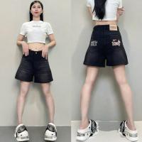 ราคา NAMCHA กางเกงยีนส์ขาสั้น กระบอกกลางเอวสูง ปักลายน้องหมา สีดำ 169 (1731944072150813517)