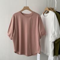ราคา เสื้อยืดสวยๆผู้หญิงแฟชั่นมาใหม่ oversize เสื้อผ้าสาวอวบไซส์ใหญ่น่ารักๆ เสื้อโอเวอร์ไซส์สไตล์เกาหลี เสื้อยืดมินิมอลแขนสั้นแบบหลวมสีพื้น กําลังฮิตใหม่ล่าสุด ผ้าใส่สบายคุณภาพสูง (1732095569200252596)