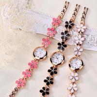 ราคา นาฬิกาขนาดเล็ก ทันสมัย สำหรับผู้หญิง พร้อมสร้อยข้อมือดอกไม้ สายสแตนเลส นาฬิกา (1730440781312461699)