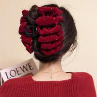 ราคา กิ๊บติดผมโบว์กำมะหยี่สีดำ กิ๊บฉลาม ปี 2024 (1731574296972659407)