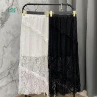 ราคา LL 001 กระโปรงลูกไม้ยาว ผ้าลูกไม้นุ่มไม่บาดผิว มาพร้อมซับใน มี 2 สี ขาวดำ (1730497915850623538)