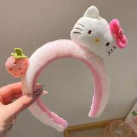 ราคา ที่คาดผมตุ๊กตาแมว KT สตรอเบอร์รี่น่ารัก ปี 2025 (1731293845516945103)