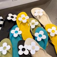 ราคา ทั้งหมด Matcha Flower Flip Flop คลิปนิ้วเท้า PVC Flat Flop รองเท้ากีฬากลางแจ้ง รองเท้าแตะฤดูร้อน รองเท้าแตะชายหาด (1732134619293976822)