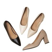 ราคา รองเท้าส้นสูง ส้นตันหนังเงาเเฟชั่น เสริมส้น3นิ้ว รุ่นNC-316 (1730210131125766876)