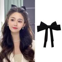 ราคา กิ๊บติดผมโบว์ริบบิ้นขนาดใหญ่ ดีไซน์เรียบหรู ผูกครึ่ง เหมาะสำหรับผมที่ผูกปม กิ๊บสปริงด้านหลังศีรษะ หมวกกิ๊บติดผมเรียบหรู (1729810073492359448)