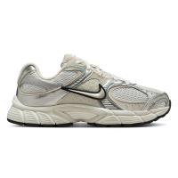 ราคา NIKE V5 RNR รองเท้าลำลองผู้หญิง NI083SH779ENTH