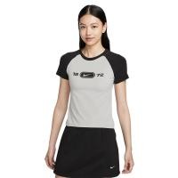 ราคา NIKE Sportswear Chill Knit Slim Graphic เสื้อยืดผู้หญิง NI083AP658EPTH