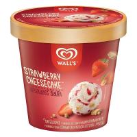 วอลล์ ไอศกรีม รสสตรอว์เบอร์รี่ชีสเค้ก 250 ก.