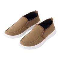 เบสิโค รองเท้าผ้าใบ 09 สำหรับผู้ชาย รุ่น BCFRN09NE สีเบจ ขนาด 45