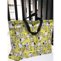 ราคา กระเป๋า ผ้าไนล่อน ลดโลกร้อน พับเก็บได้ มีกระเป๋าเล็กห้อย มีซิปปิดบน น่าใช้งาน ลาย SNOOPY YELLOW สนูปปี้ เหลือง ขนาด 49x49x9 cm พับแล้วเหลือ 17x13x3 cm มีบริการเก็บเงินปลายทาง NPNN (1294466777)