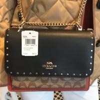 ราคา พร้อมส่ง แท้ 100 New Coach รุ่นใหม่ KLARE CROSSBODY IN SIGNATURE CANVAS WITH RIVETS COACH 90400 IM KHAKI MULTI (1407560346)