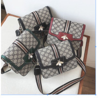 ราคา กระเป๋าสะพายข้าง แฟชั่น พร้อมส่ง สินค้า แฟชั่น มาใหม่ รุ่น cg bee 01 (1185504352)