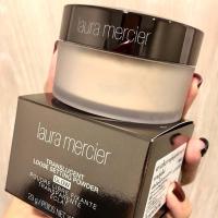 ราคา Laura Mercier Translucent Loose Setting Powder Glow Translucent 29g แป้งฝุ่นโปร่งแสงผสมผงมุกอณูละเอียด เพื่อผลลัพธ์คือผิวฉ่ำวาวเปล่งปลั่งดูสุขภาพดีเป็นธรรมชาติ ล็อคความสดฉ่ำของผิวได้ยาวนาน 12 ชั่วโมง