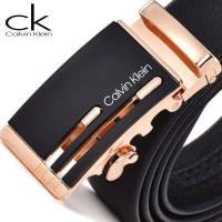 ราคา Calvin Klein Mens เข็มขัดอัตโนมัติ CK 100 ของแท้วัวหนังธุรกิจเข็มขัด ชุดgiftsetพร้อมกล่อง ถูงหิ้ว (2176508202)