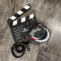 ราคา กระเป๋าคาดเอวผู้ชายรูปปลาฉลามแนวเกาหลีแบบใหม่กระเป๋าคาดเอวแบบคู่รักลำลองผู้หญิงกระเป๋าผู้หญิงผู้ชายกระเป๋าแขวนกระเป๋าใส่โทรศัพท์มือถือ (11998065009)