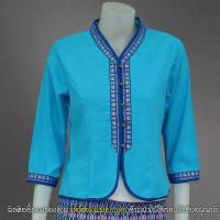 ราคา เสื้อภูไท สีขาว ฟ้า เหลือง น้ำเงิน ชมพูบานเย็น แต่งเทปแบบภูไท เสื้อพื้นเหมืองหญิง ทรงล้านนา ม่อฮ่อมแพร่ com เสื้อพื้นเมือง เสื้อหม้อฮ่อม เสื้อหม้อห้อม (1365386466)