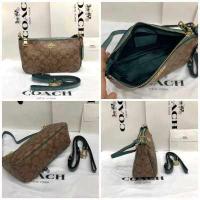 ราคา พร้อมส่ง จากไทย กระเป๋า OUTLET โค้ช แท้ TOP HANDLE POUCH IN SIGNATURE COACH F58321 พอชสีทอง (15018353290)