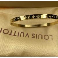 ราคา LVสร้อยข้อมือแฟชั่นตัวอักษรรูปไข่สร้อยข้อมือโลโก้เปิดสร้อยข้อมือเหล็กสตรีไทเทเนียมใหม่ (15316098521)